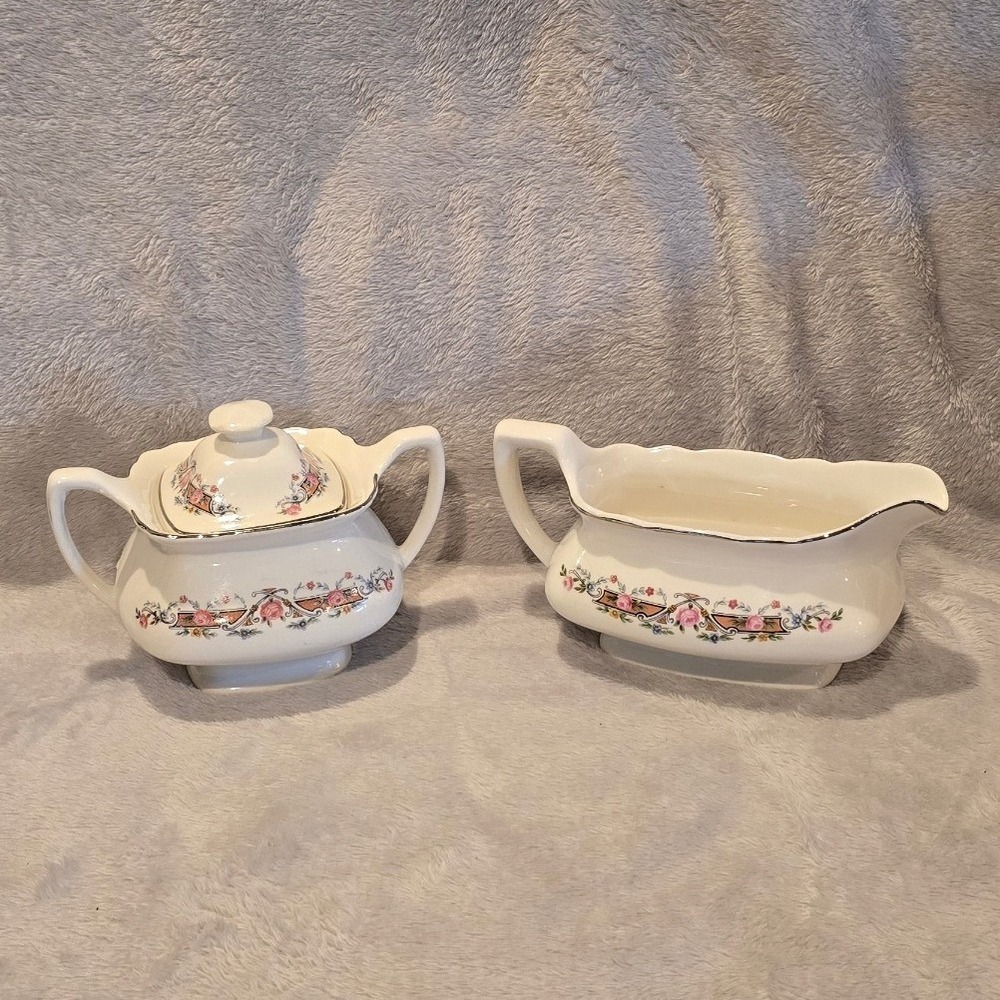 WS George Lido White Floral Rose Creamer‎ and Lidded Sugar Bowl Set Vintage USA